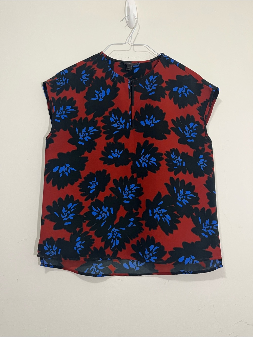 J Crew Firework Floral Top Blouse Red Blue Keyhole Neck Cap Sleeve Size 4 Office
